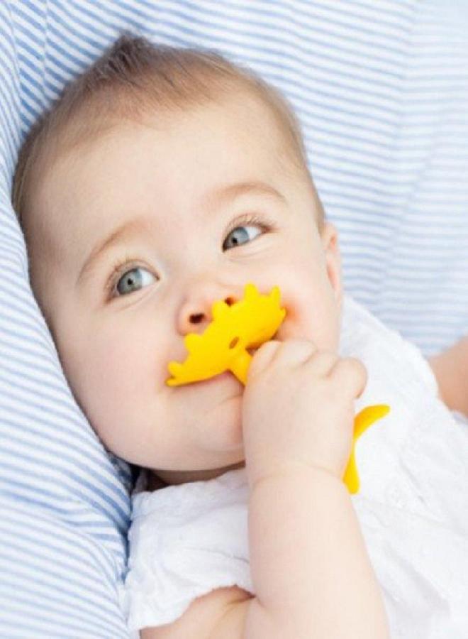 Innobaby EZ Grip Massaging Star Teether Set (Yellow Star and Blue Star)