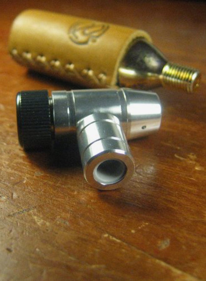 Works Shiny Object CO2 Inflator with 16G Cartridge 3.56x2.54x9.27inch
