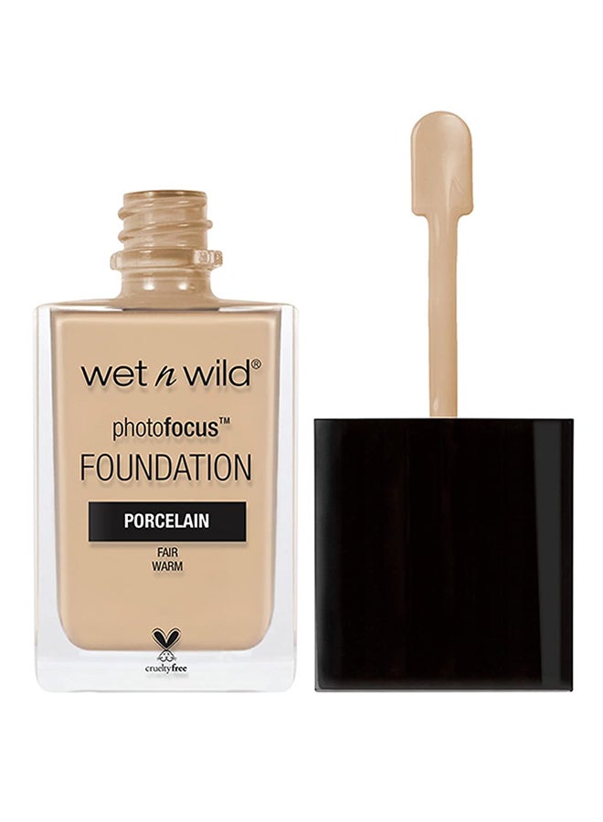 Photo Focus Foundation Porcelain