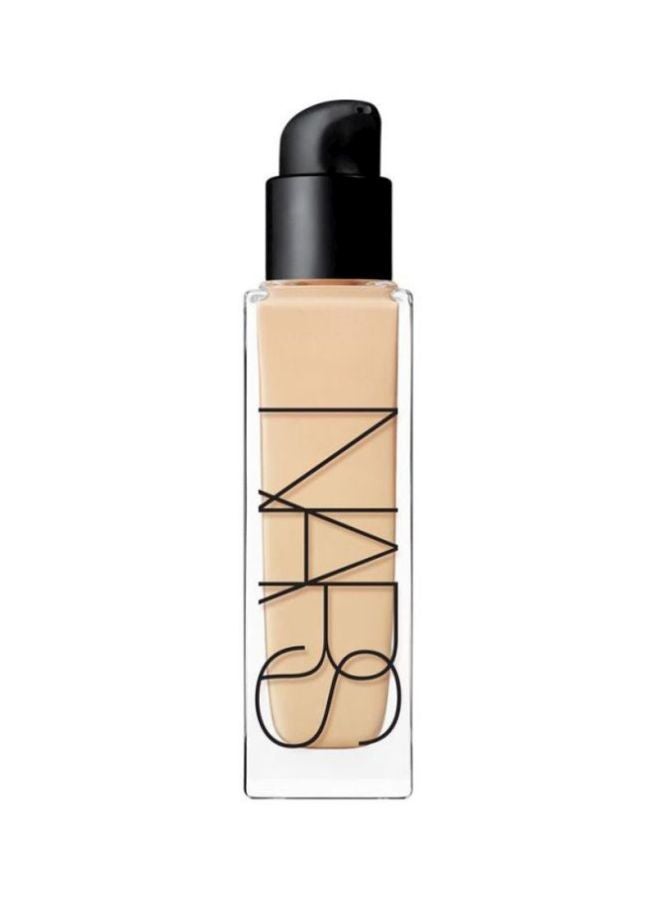 Natural Radiant Longwear Foundation Valencia