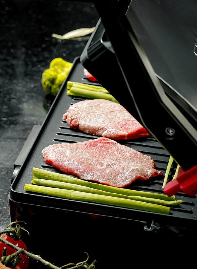 Stainless Steel Grill Maker, Power and Ready Light | Non-Stick Cooking Plate | Easy to Clean | Practical Cable Winding | Lid Locking for Space-Saving Vertical Storage | Pilot Light 1600 W GGM5394 Silver/Black