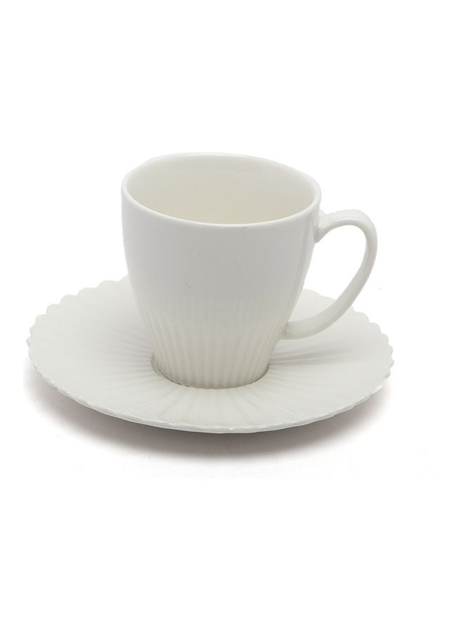 Elegant Tea Mug With Waved Plate White 250ml