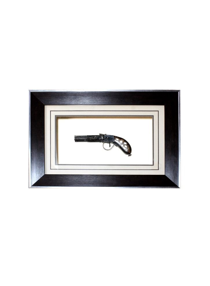 VINTAGE GUN WITH FRAME 16X23INCHES-FRM99