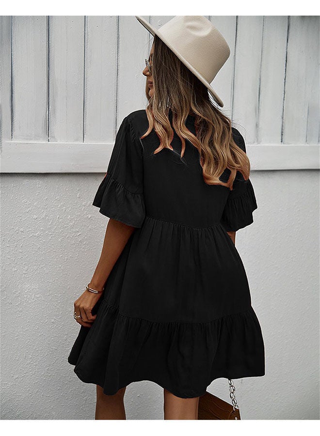 Women's Fashionable Loose Casual Dress Classic V Neck Button Embellished Beach Neckline Lace Up Ruffle Hem A Line