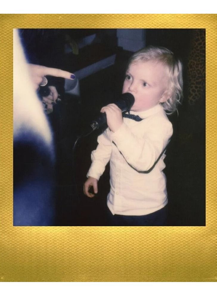 Color I-Type Film Golden Moments Edition 16 Instant Photos