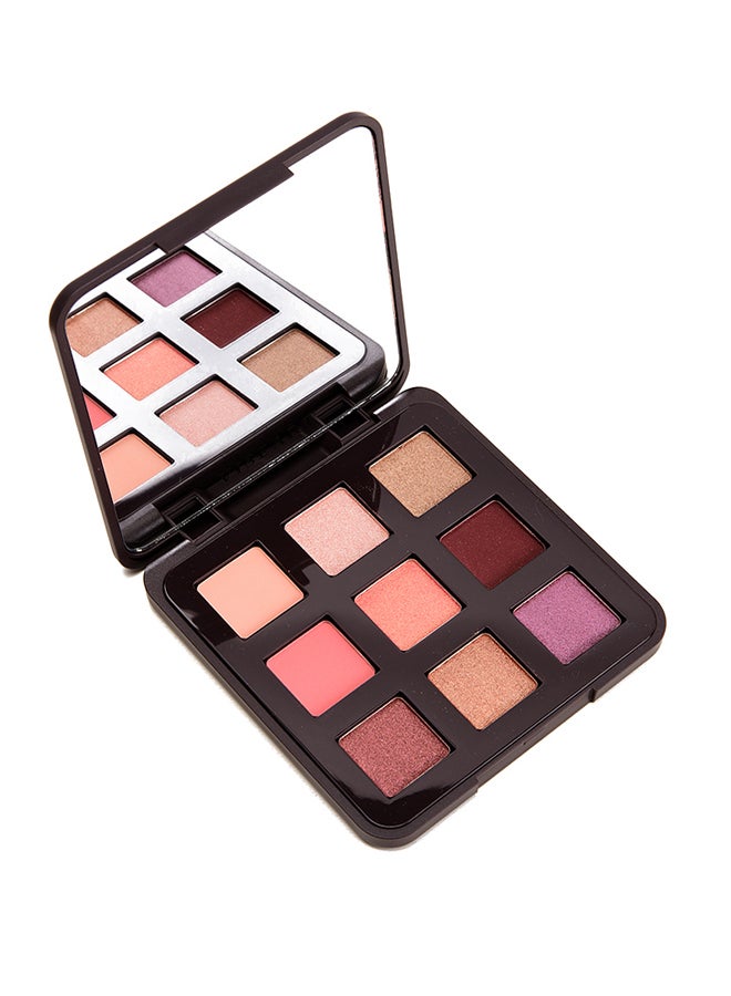 Tryst Eyeshadow Palette Multicolour
