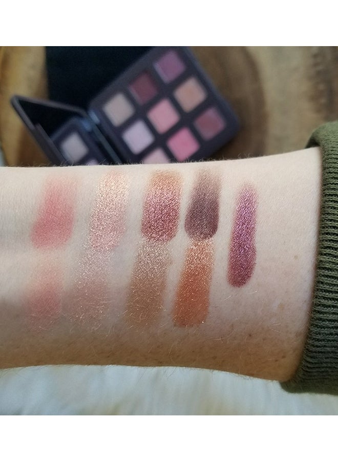 Tryst Eyeshadow Palette Multicolour