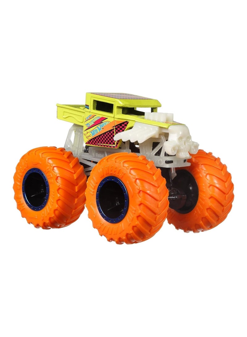 1-Piece Hotwheels Monster Trucks Glow In The Dark Diecast 1:64, Assorted/Style/Color May Vary