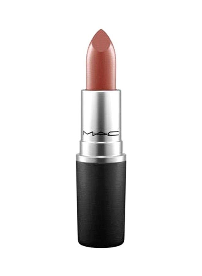 Matte Lipstick Persistence