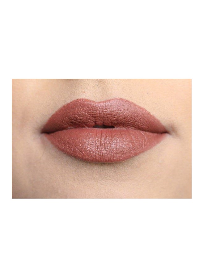 Matte Lipstick Persistence