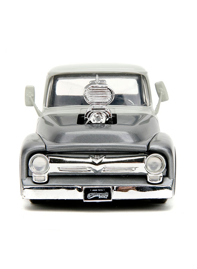 Street Fighter 1956 Ford Pickup 1:24