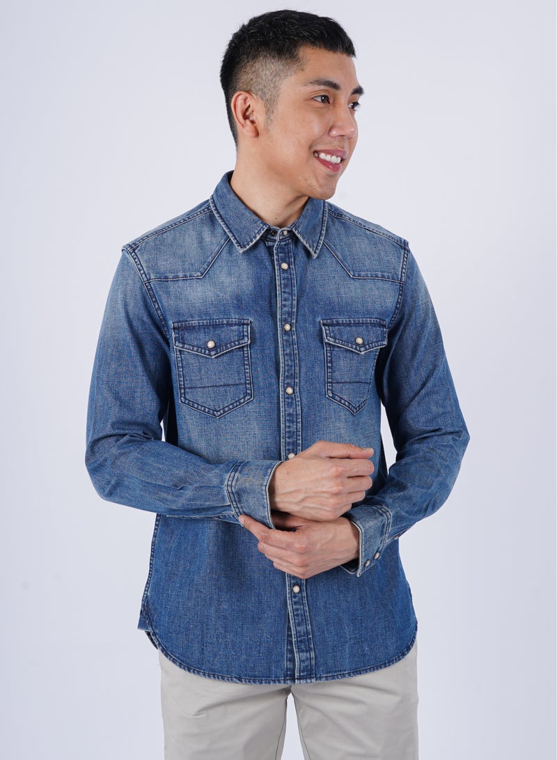 Men’s Faded Double Chest Pockets denim Shirt in Blue