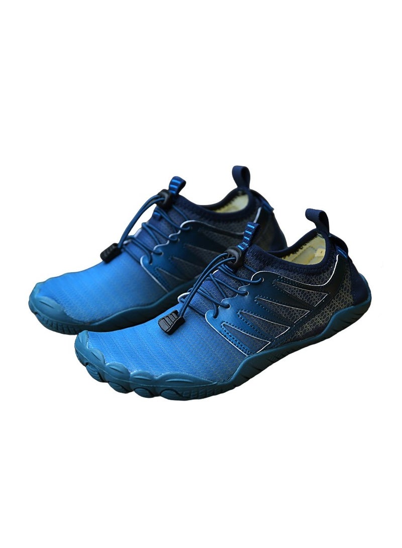 Fitness swimming shoes, couples wading water, tracing the river, beach diving shoes, hiking and cycling shoes