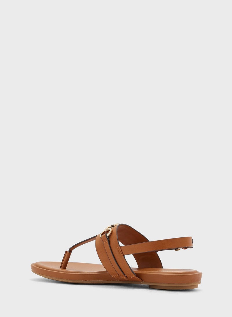 Deveteriel Flat Sandals