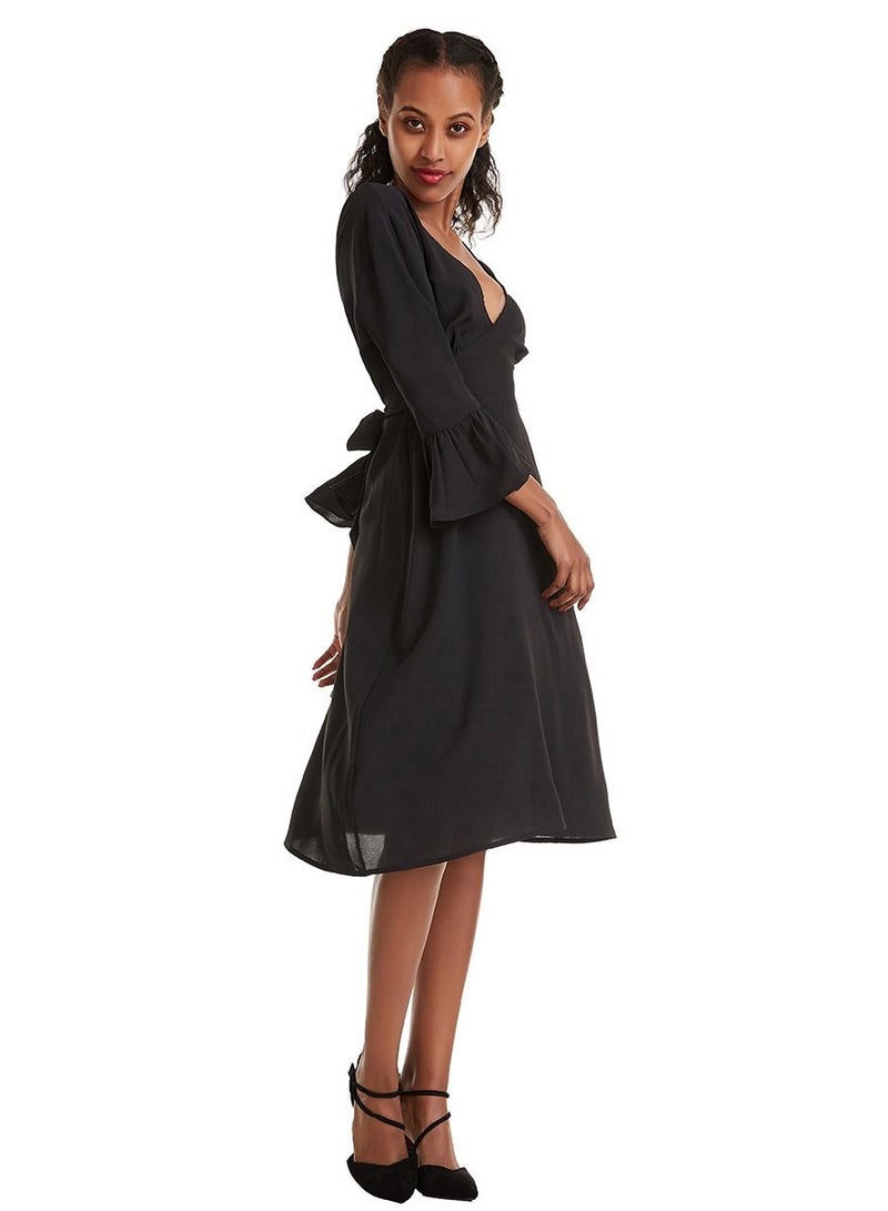 Women's Solid Color V Neck Flare Sleeve Midi Dress Black