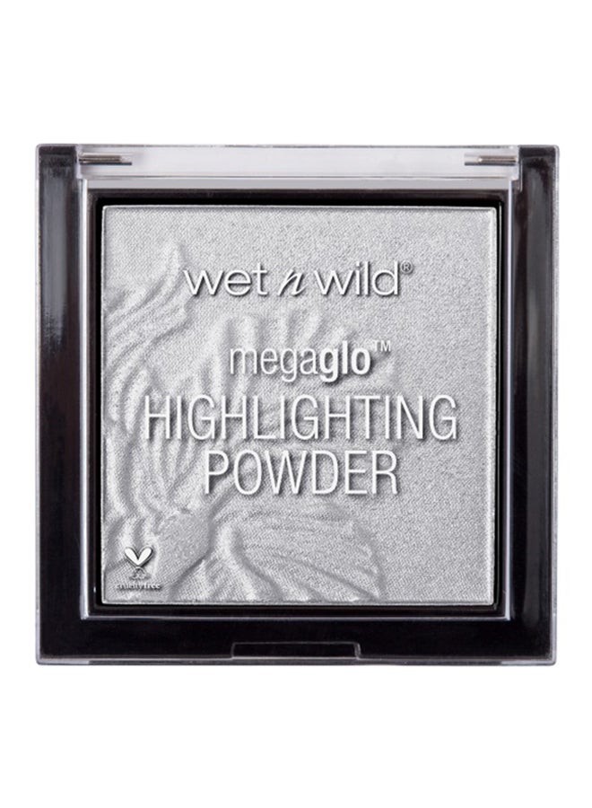 MegaGlo Highlighting Powder Diamond Lily