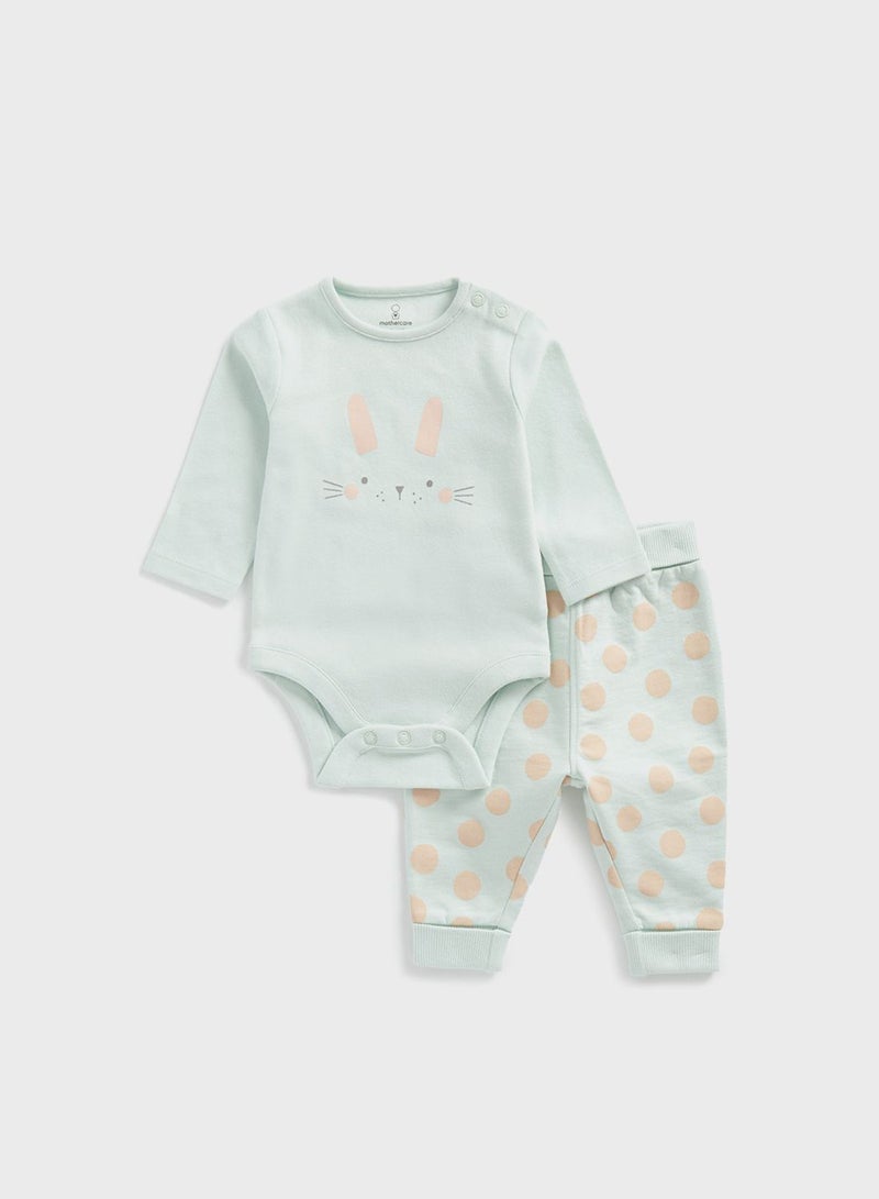 Infant Bunny Print Bodysuit & Sweatpants Set