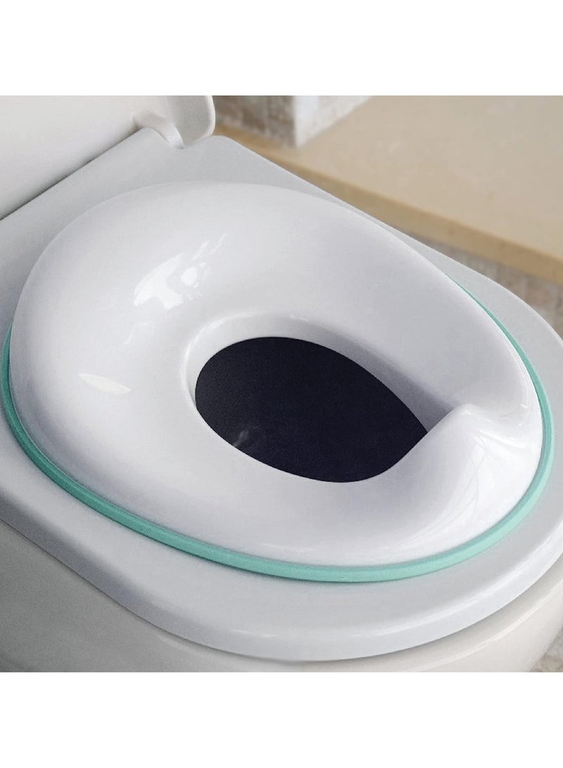 Potty Training Seat for Boys And Girls, Fits Round & Oval Toilets, Non-Slip with Splash Guard, Includes Free Storage Hook