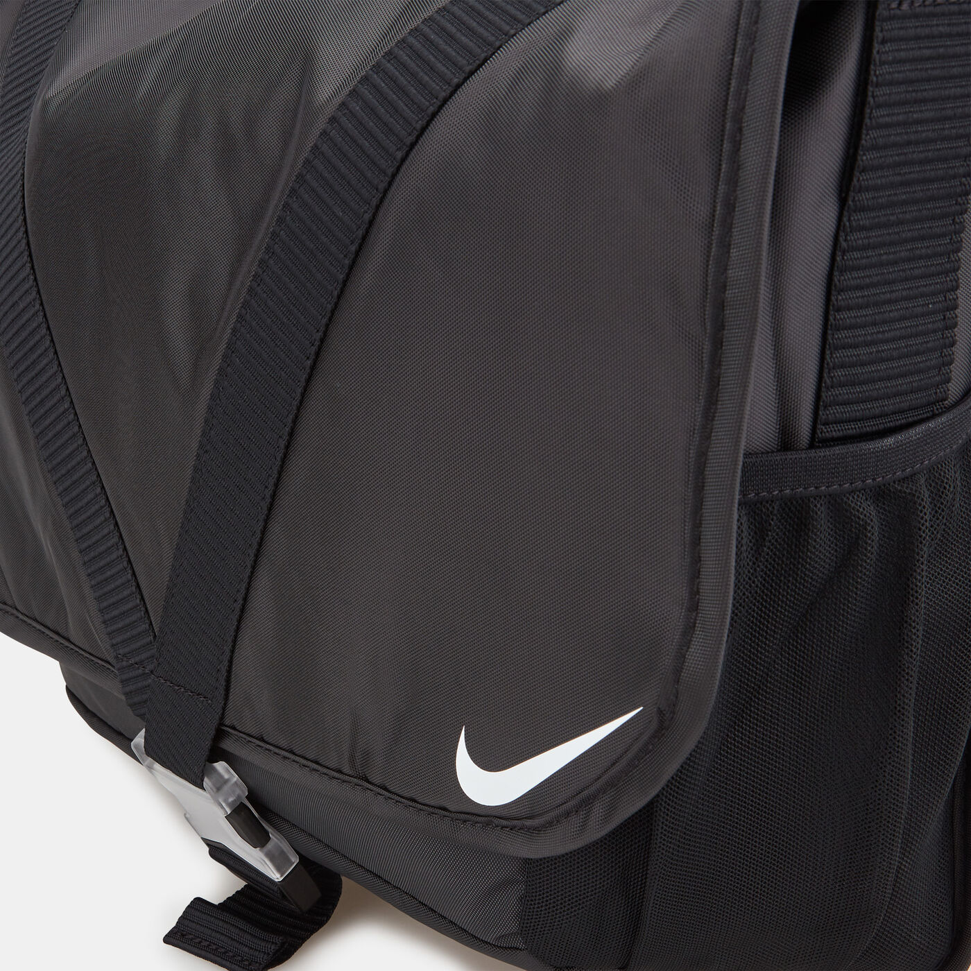 Men's Sportswear Essentials Messenger Bag (17L)