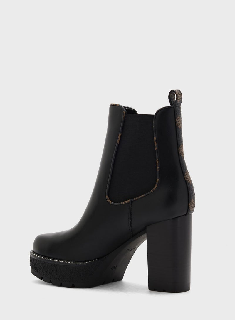 Maele Ankle Boots