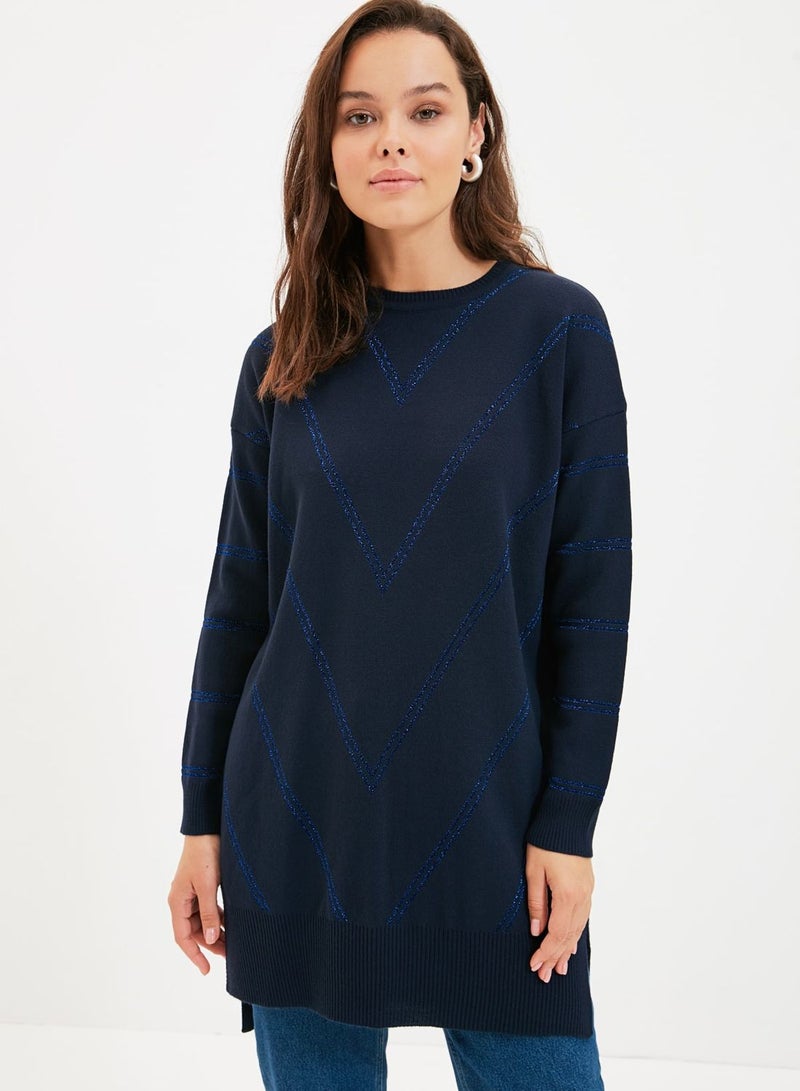 Round Neck Knitted Sweater