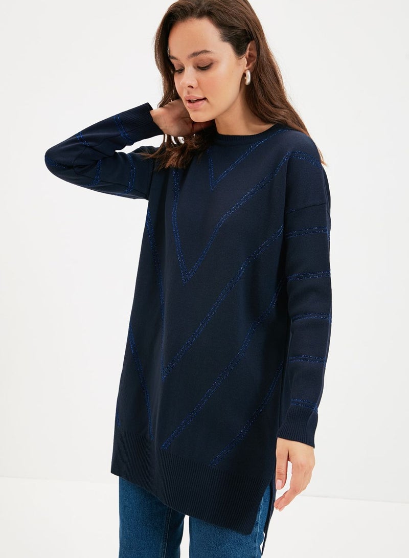 Round Neck Knitted Sweater