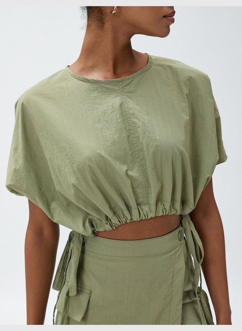 Puff Sleeve Crew Neck Crop Blouse