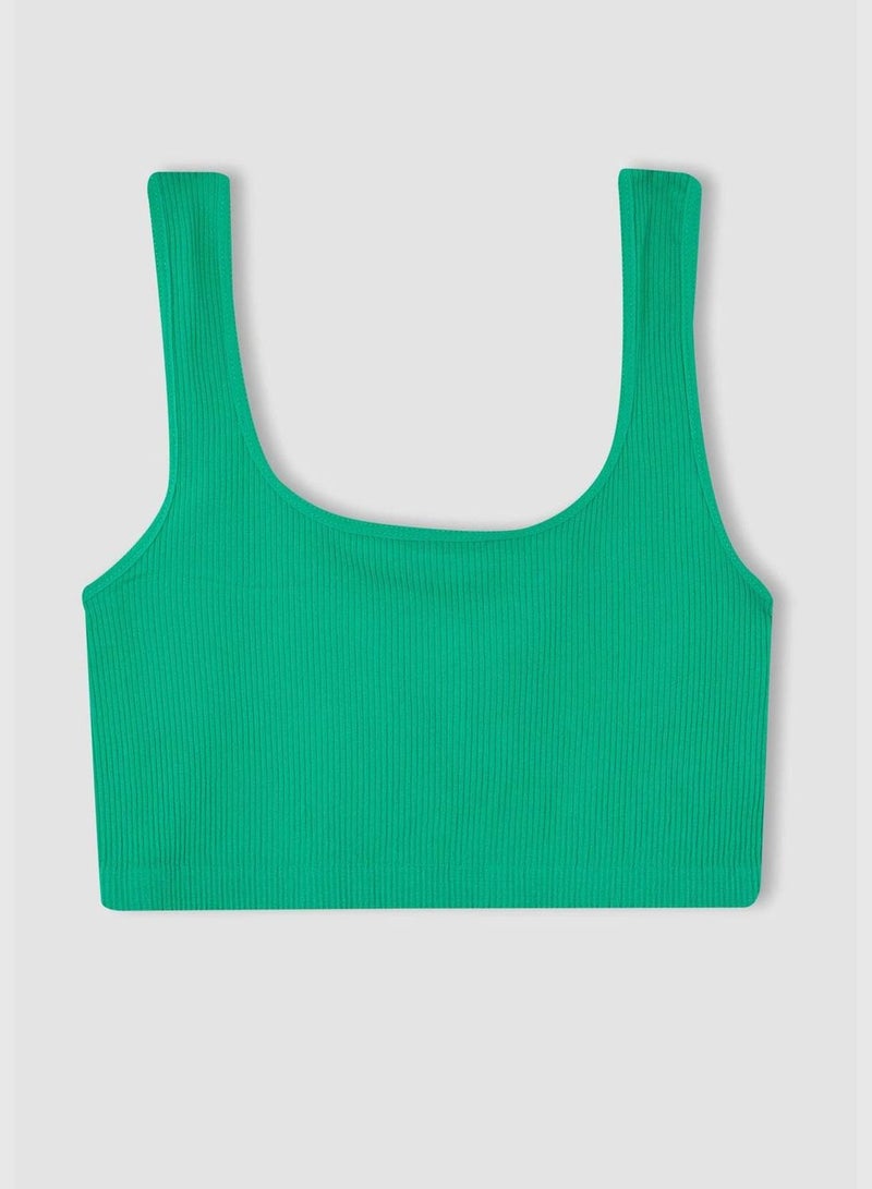 Crew Neck Strappy Sports Bra