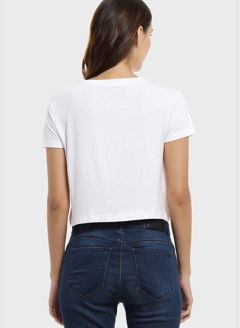 Short striped T-shirt