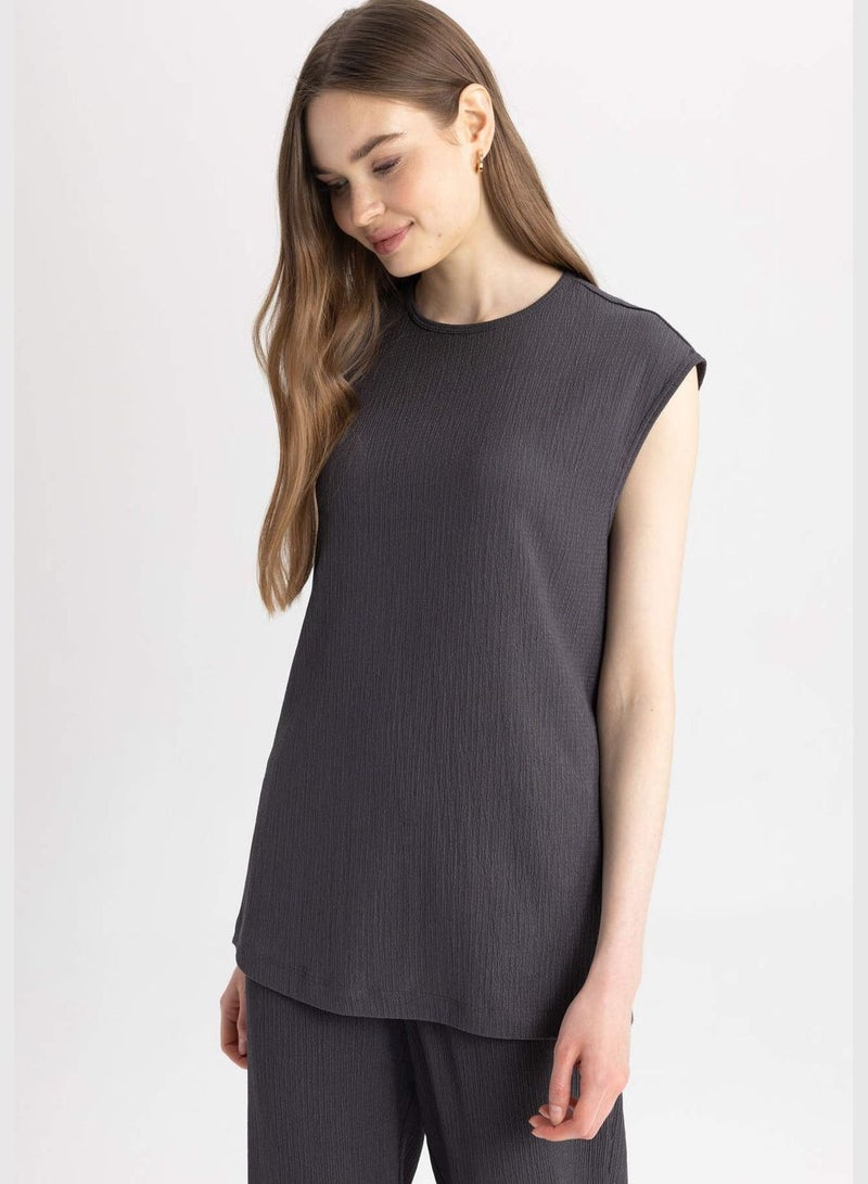 Woman C Neck Knitted Short Sleeve Tunic