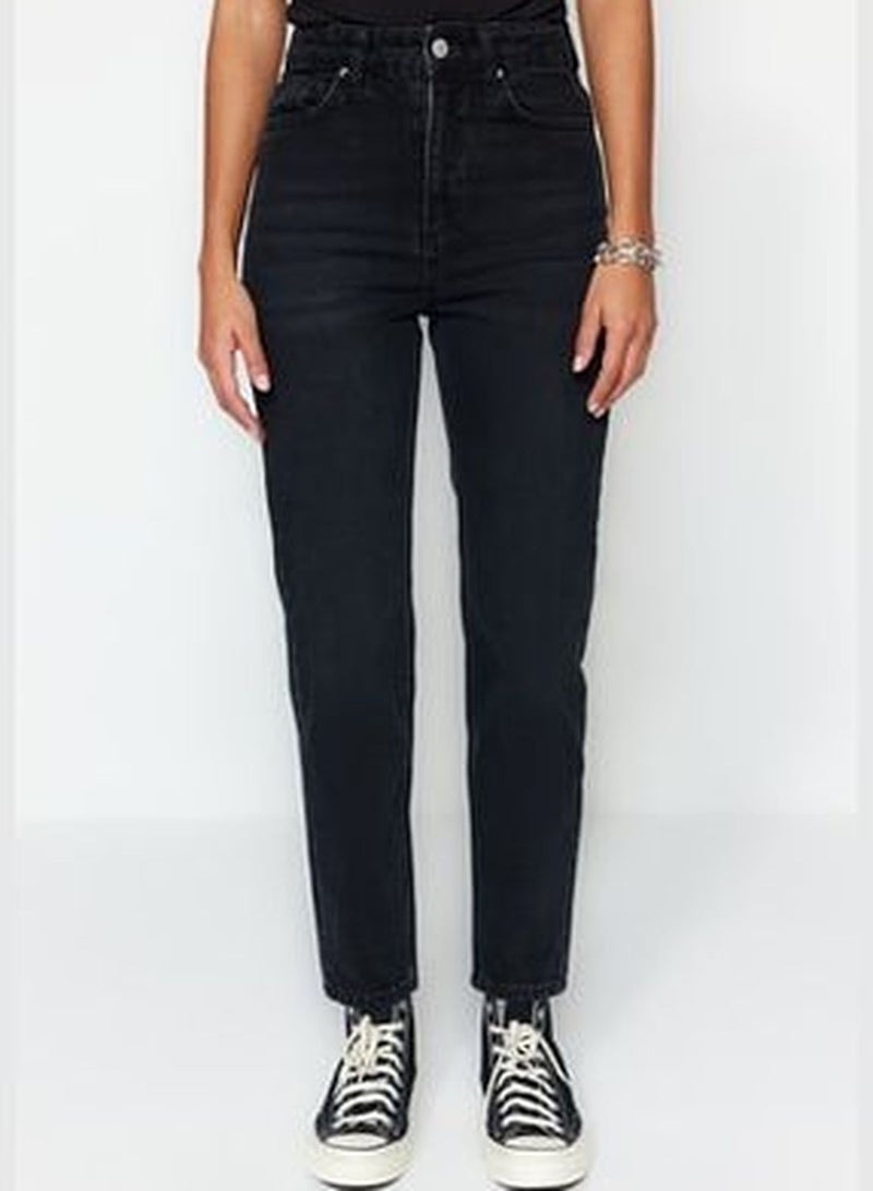 Black High Waist Mom Jeans TWOSS23JE00085