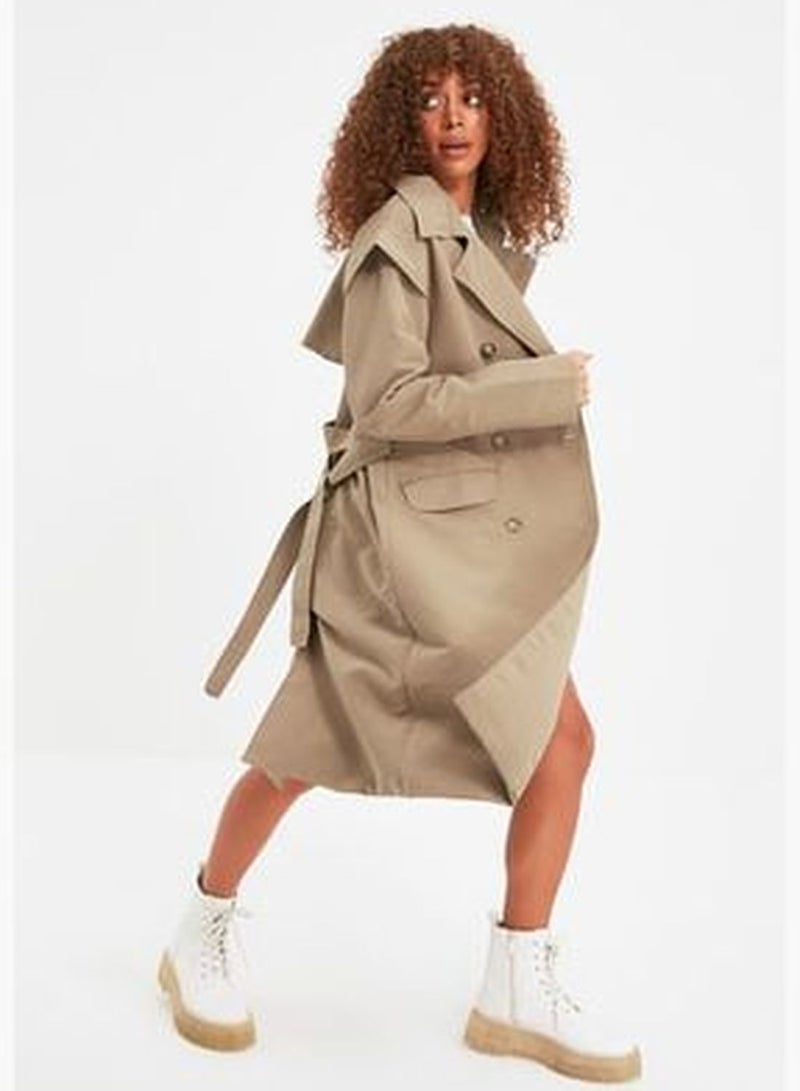 Beige Oversize Wide-Cut Belted Water-repellent Long Trench Coat TWOAW22TR0010