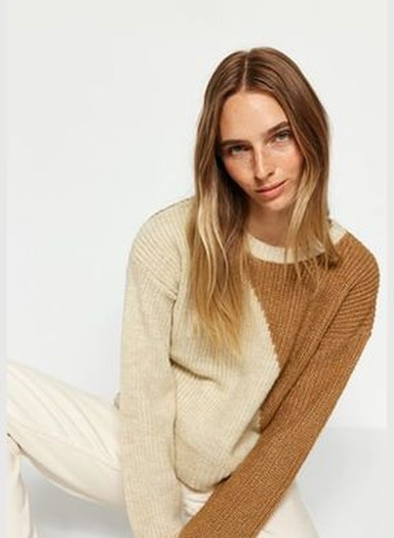 Camel Crop Color Block Knitwear Sweater TWOAW24KZ00496