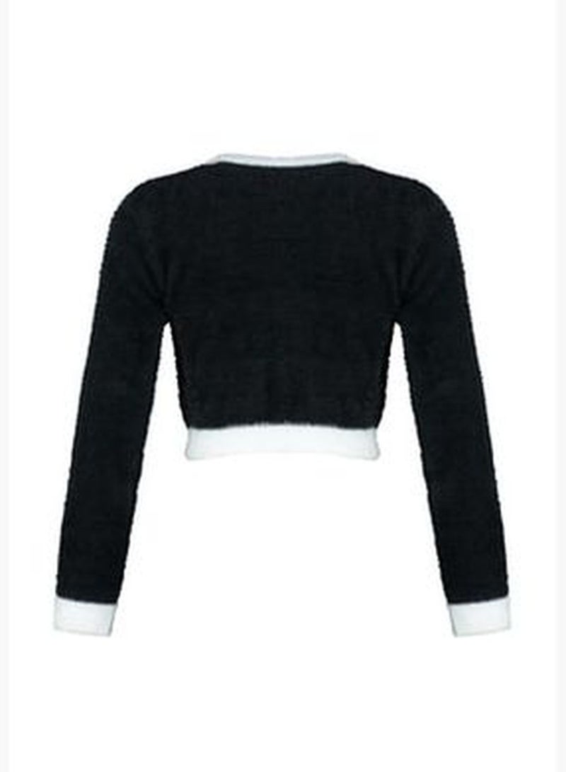 Black Super Crop Pile Knitwear Cardigan TWOAW23HI00549