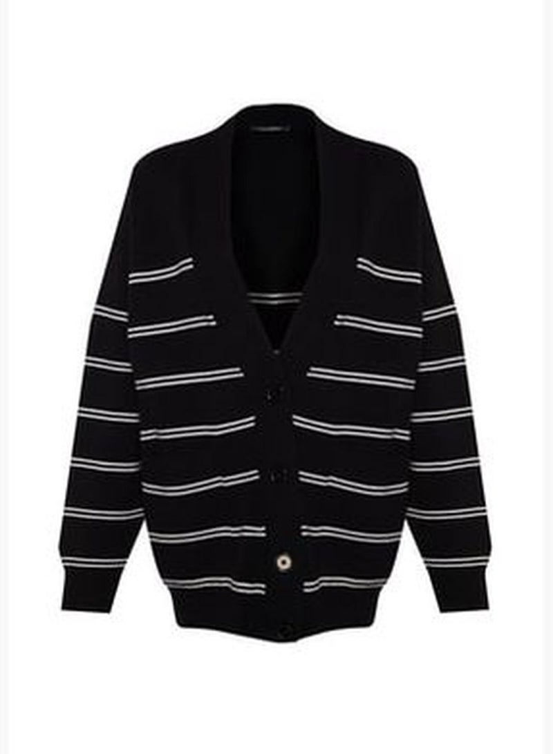 Black Super Wide Fit Soft Textured Knitwear Cardigan TWOAW24HI00042