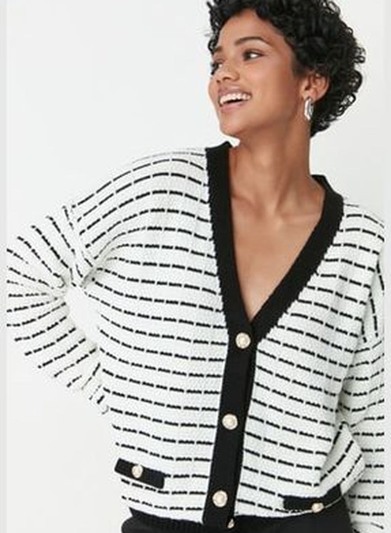 Black Wide Fit Striped Knitwear Cardigan TWOAW23HI00261