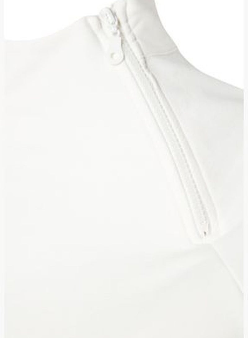 Creamy White Zipper Detail Stand Up Collar Sportswear Sweatshirt TWOAW22SW0187