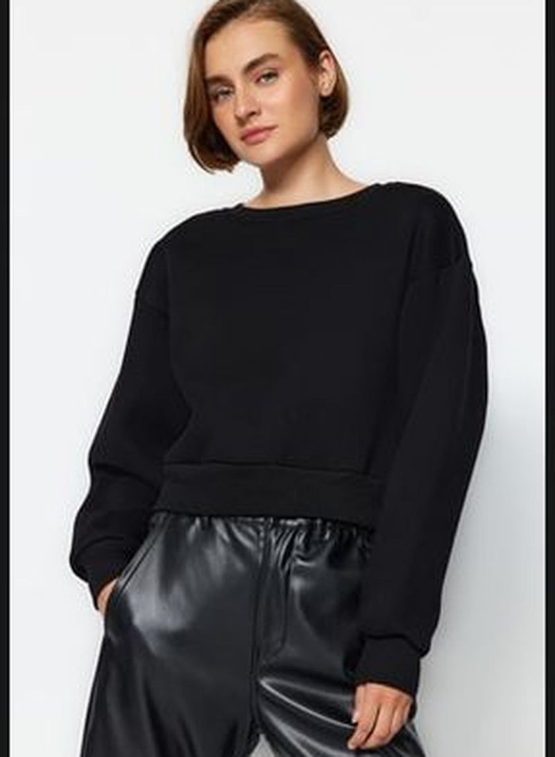 Black Comfortable Cut Crop Basic Crew Neck Thick Fleece Inside Knitted Sweatshirt TWOAW24SW00147.