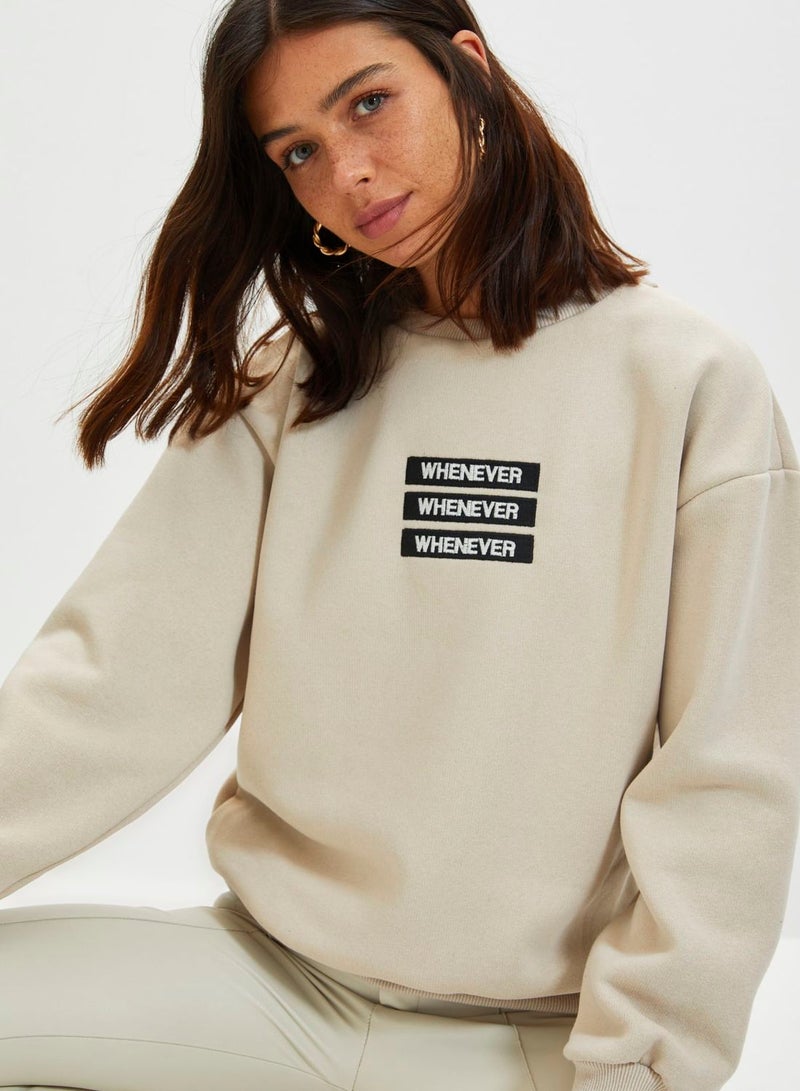 Crew Neck Knitted Sweatshirt