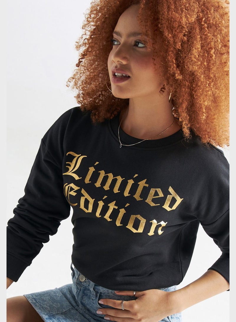 Graphic Crew Neck Sweatshirt