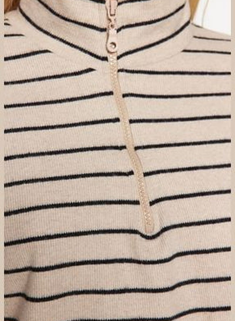 Light Beige Striped Thessaloniki Zippered Standing Collar Regular/Regular Knitted Sweatshirt TWOAW22SW0732.