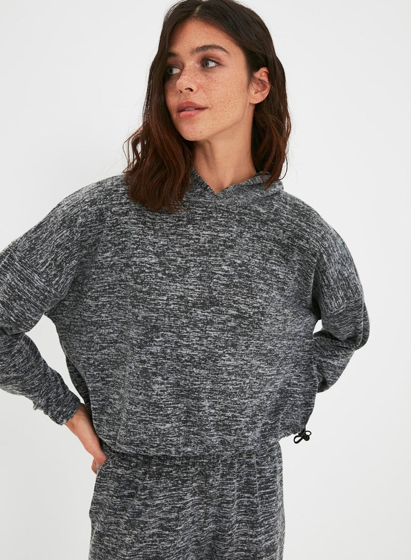 Crew Neck Knitted Sweatshirt