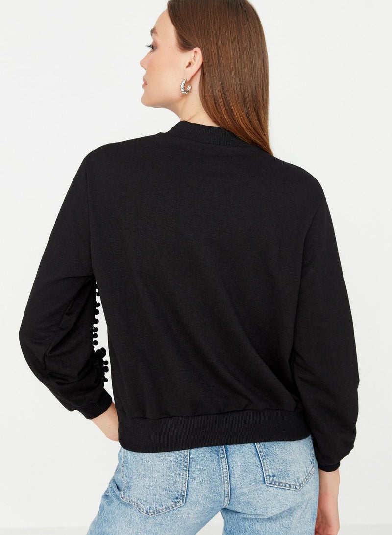 Crew Neck Knitted Sweatshirt