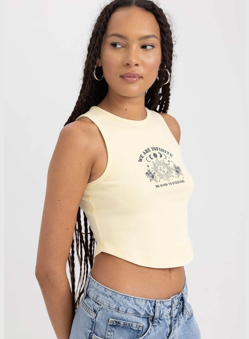 Woman Crew Neck Knitted Tank Top