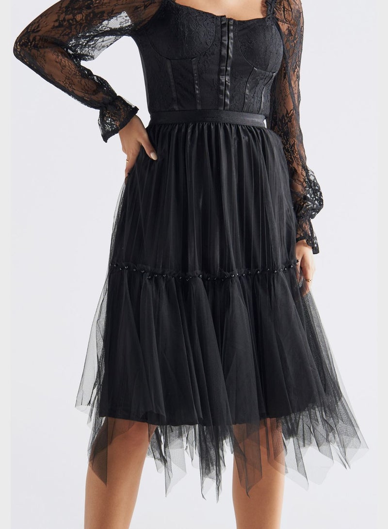 Embellished High Waist Skirt