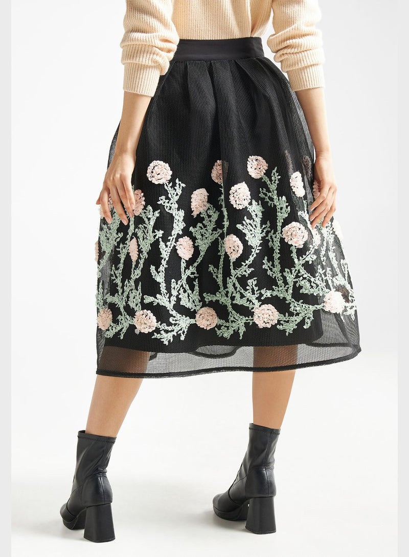 Embroidered High Waist Skirt