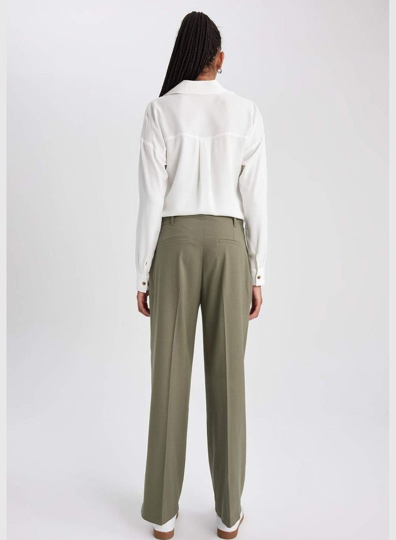 Woman Wide Leg Woven Trousers
