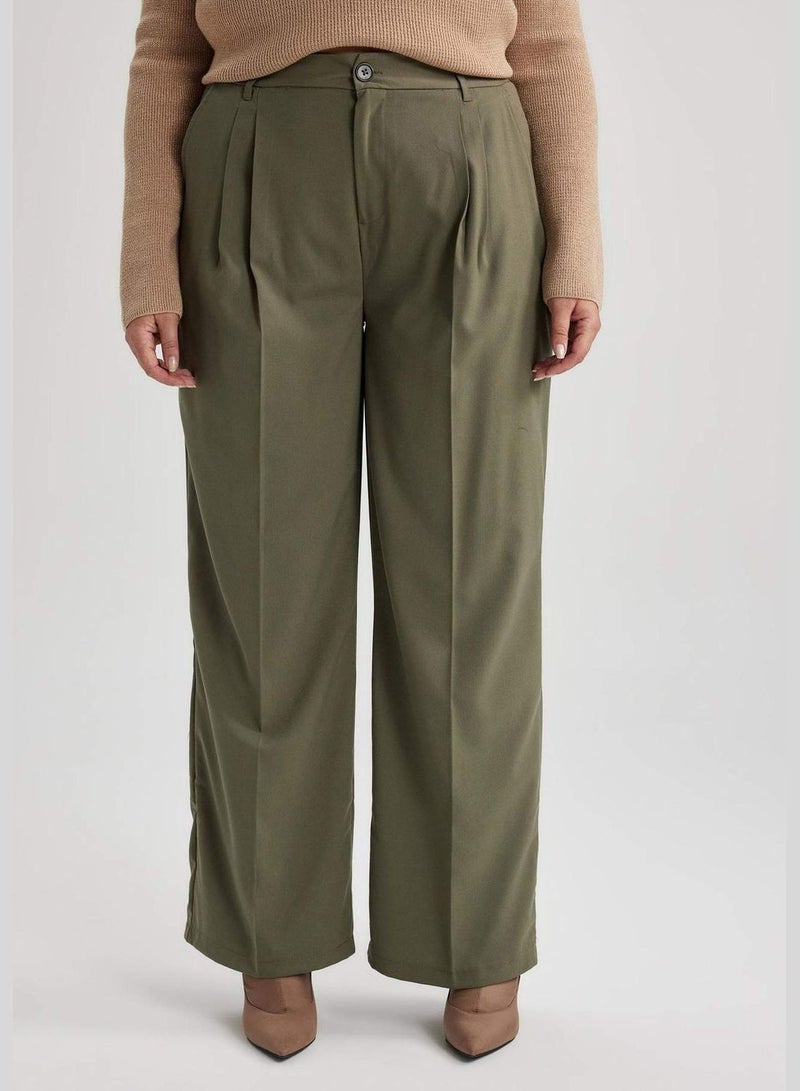 Woman Wide Leg Woven Trousers