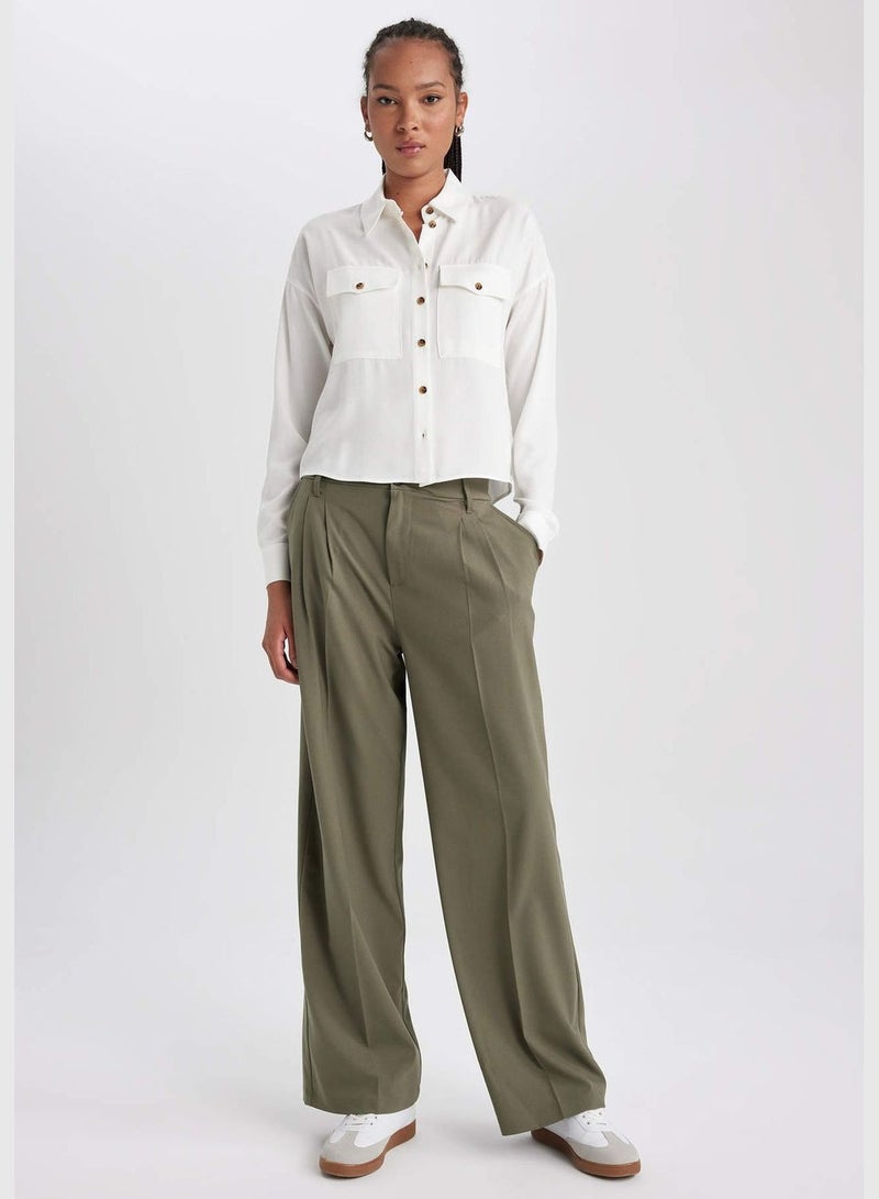 Woman Wide Leg Woven Trousers