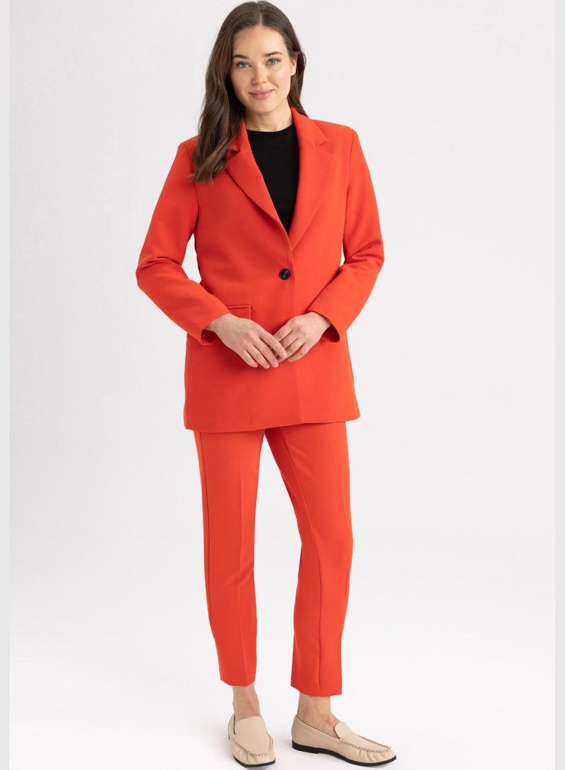 Woman Carrot Fit Woven Trousers